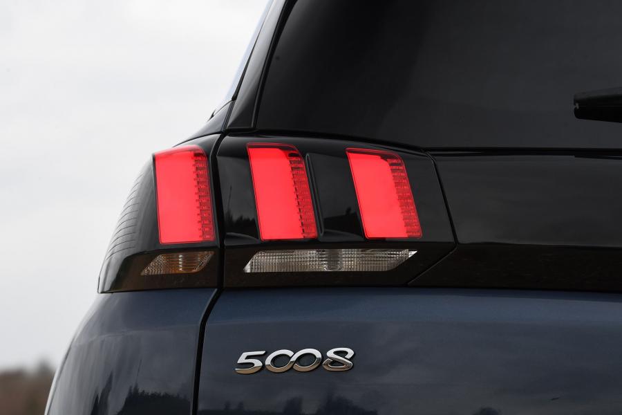 Детали экстерьера Peugeot 5008 2017 года  (UK) (фото 10 из 16)
